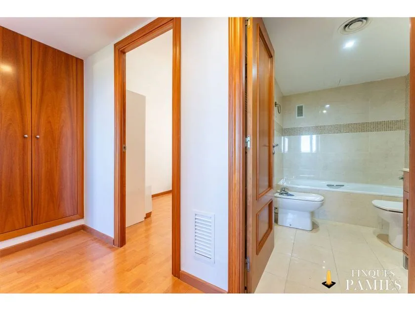 Salles de bain - Duplex with Terrace in Reus, Tarragona