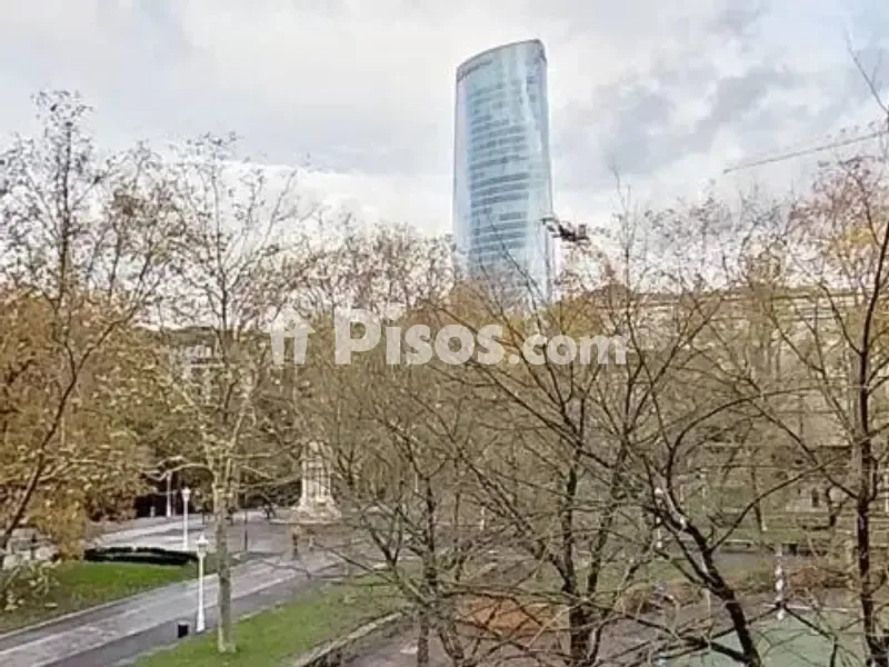 Luxury Flat with Park Views in Indautxu