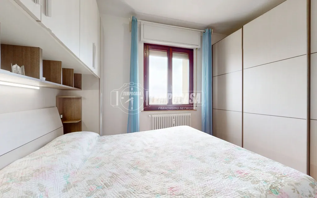 Magamistoad - Modernised Triplex with Balcony in Mantua