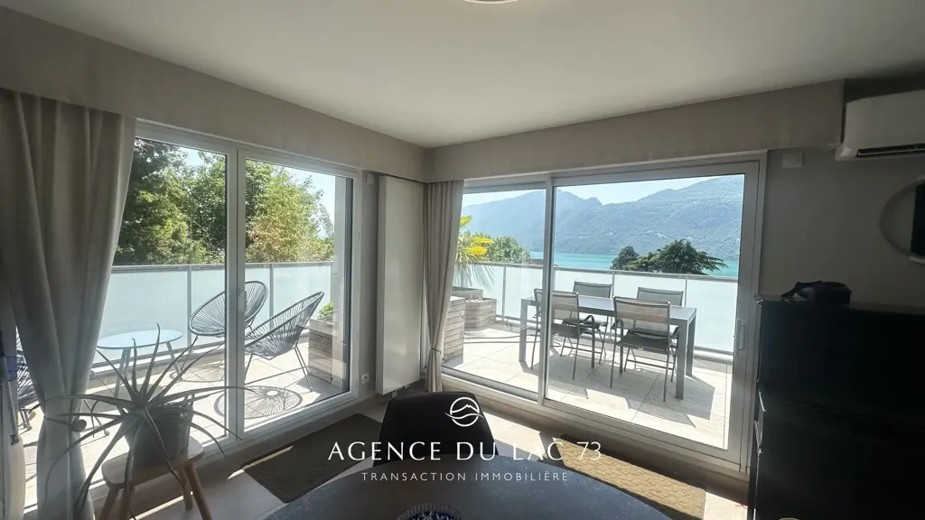 Elutuba - Apartment with Lake View in Brison-Saint-Innocent
