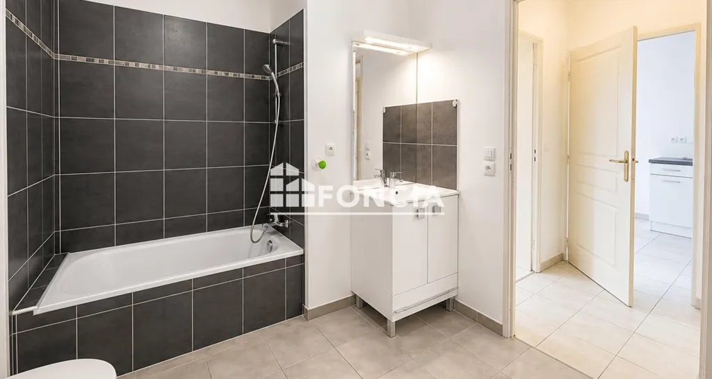 Bagni - Jardin-Level Flat with Terrace in Grasse