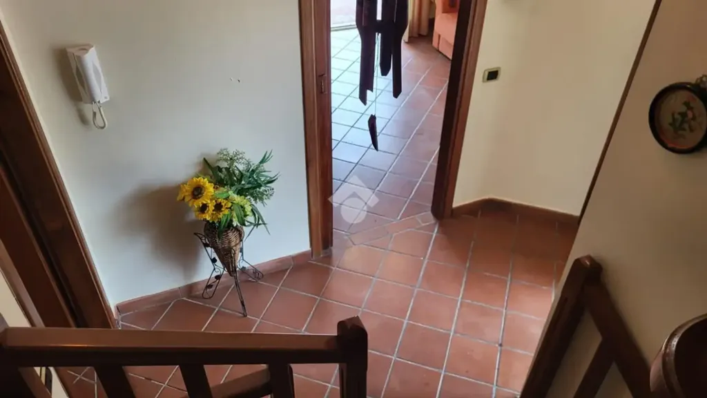 Hallway - Villa with Private Garden in Pietrastornina