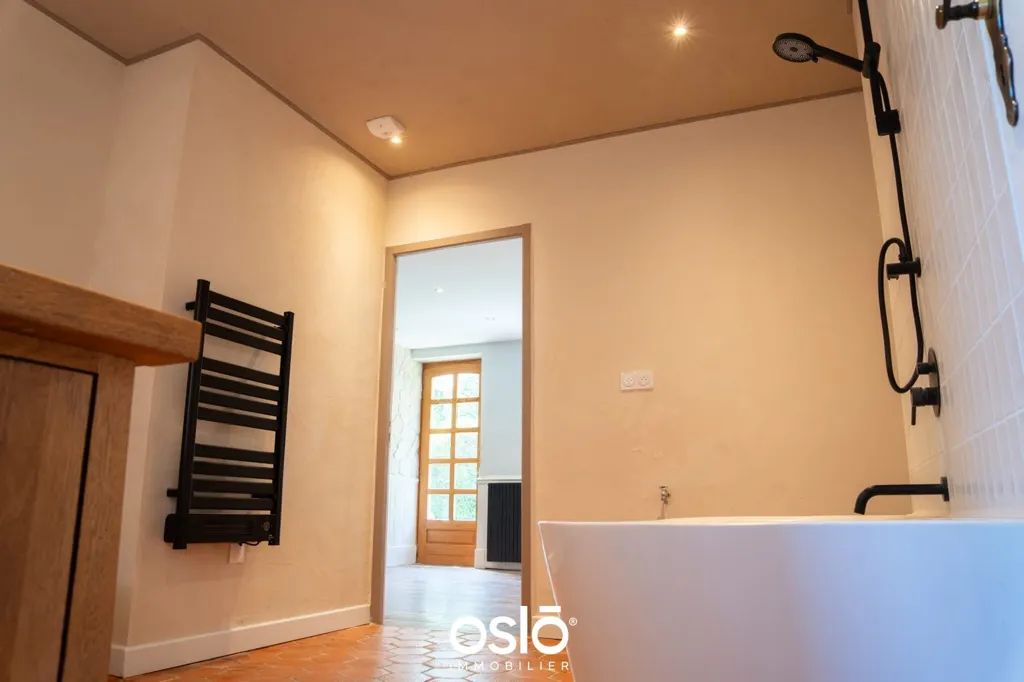 Bagni - Rustic House with Garden in Luxiol