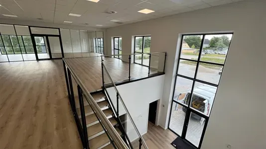 Toad - Warehouse/Office Space in Humlebæk