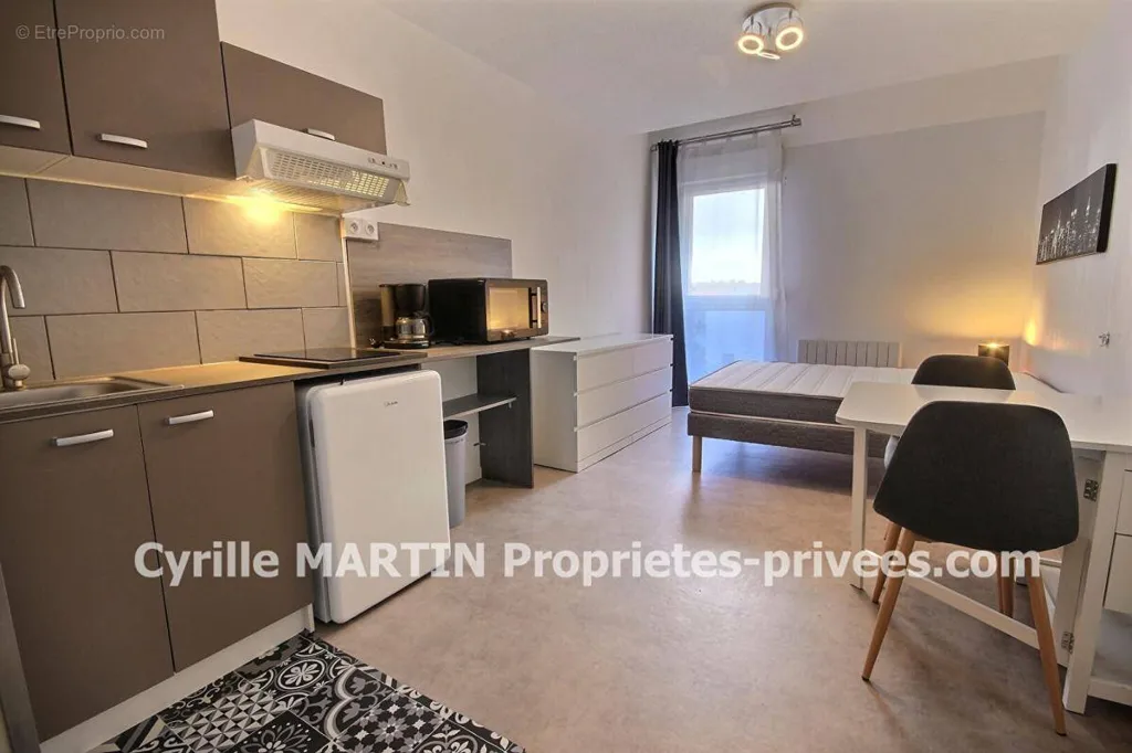Chambres - Studio avec Parking à Orléans