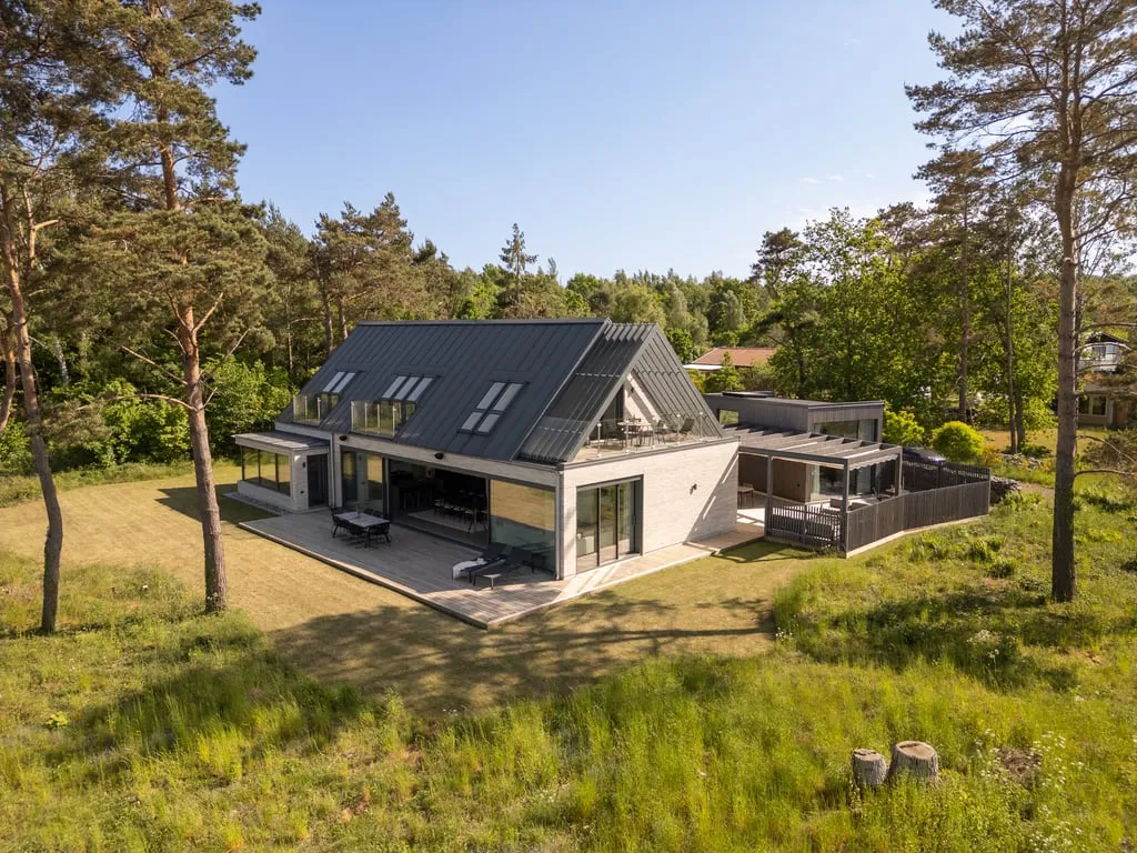 Vista aerea - Architectural Villa with Sea View in Vik