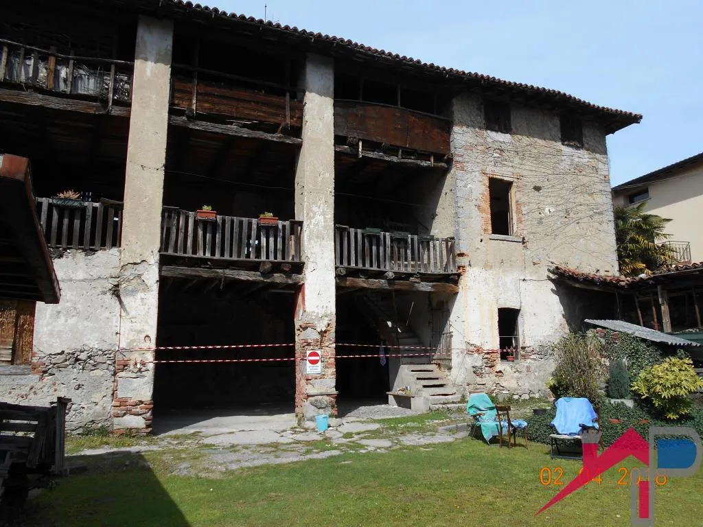 Jardin - Rustic Farmhouse with Terrace in Cisano Bergamasco