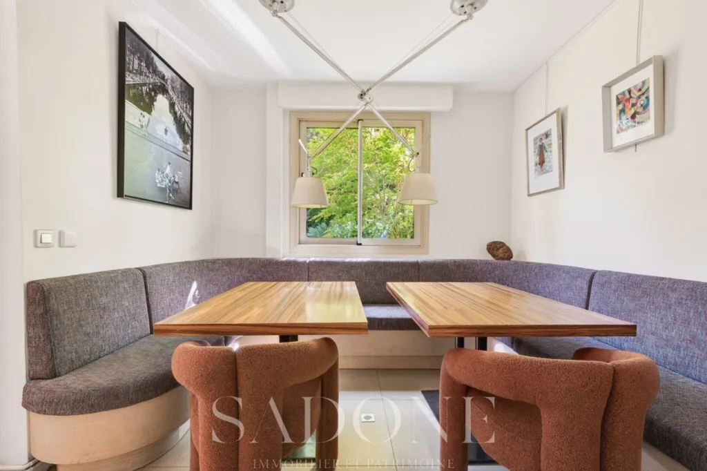 Duplex with Private Garden in Sablons