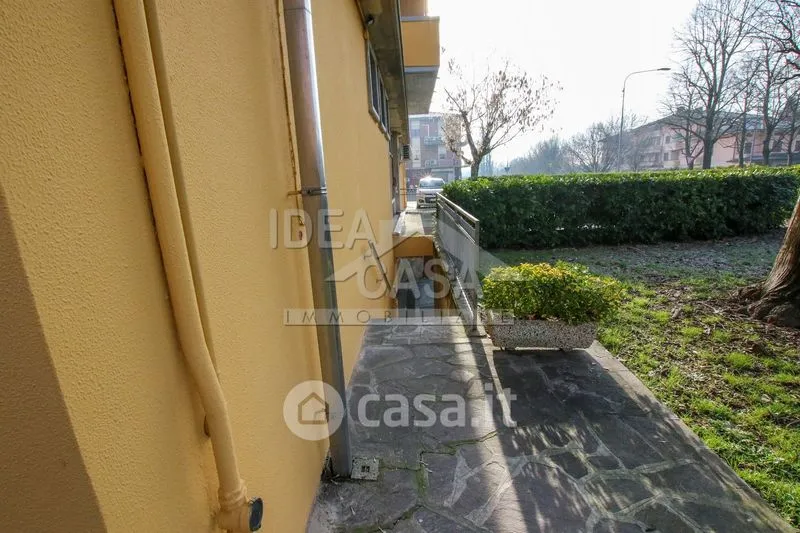 Aed - Spacious Apartment with Balcony in Mirandola