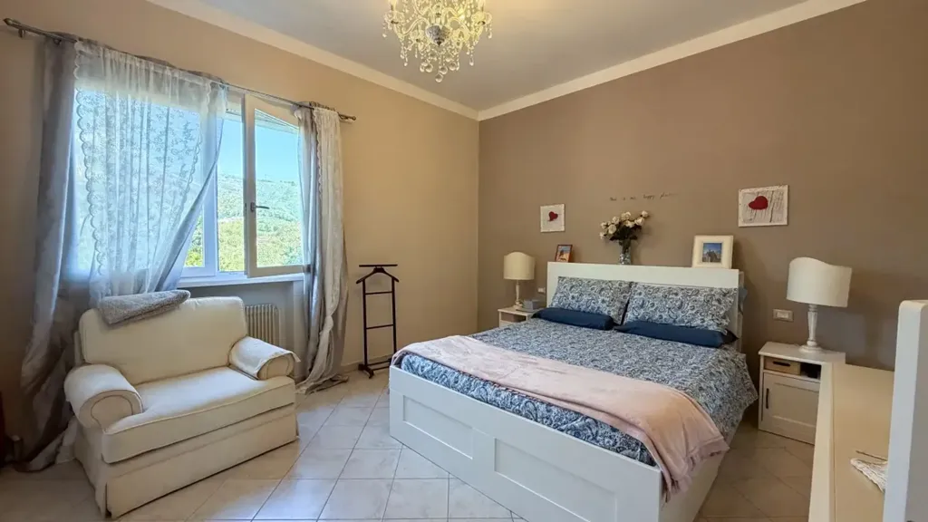 Bedrooms - Detached Villa with Dual Apartments in Massarosa
