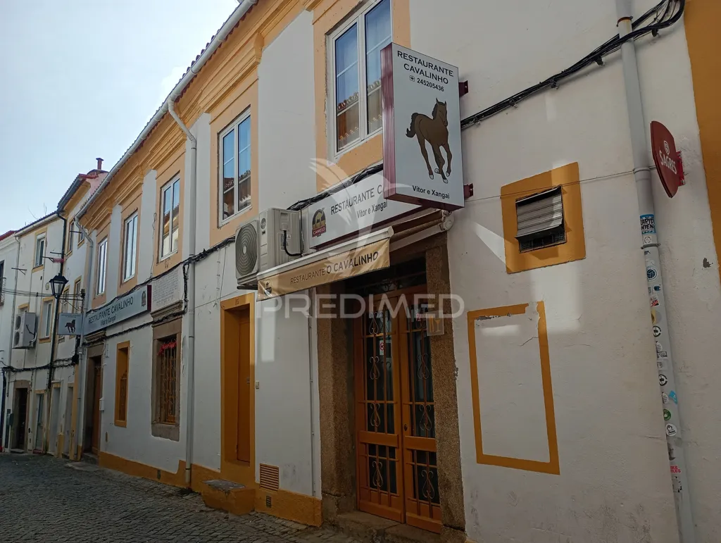 Extérieur - Commercial Ground Floor in Historic City Centre