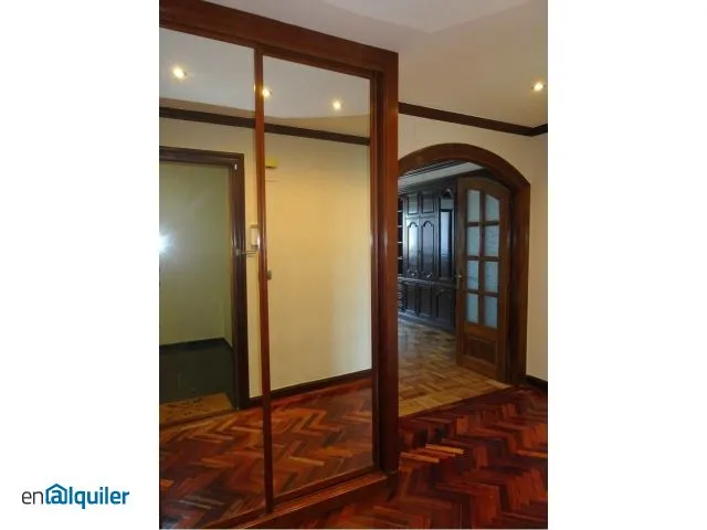 Esik - Apartment with Parking in Gijón Centre