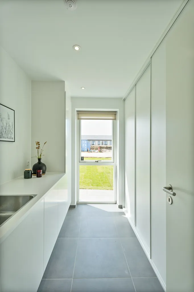 hallway_entrance