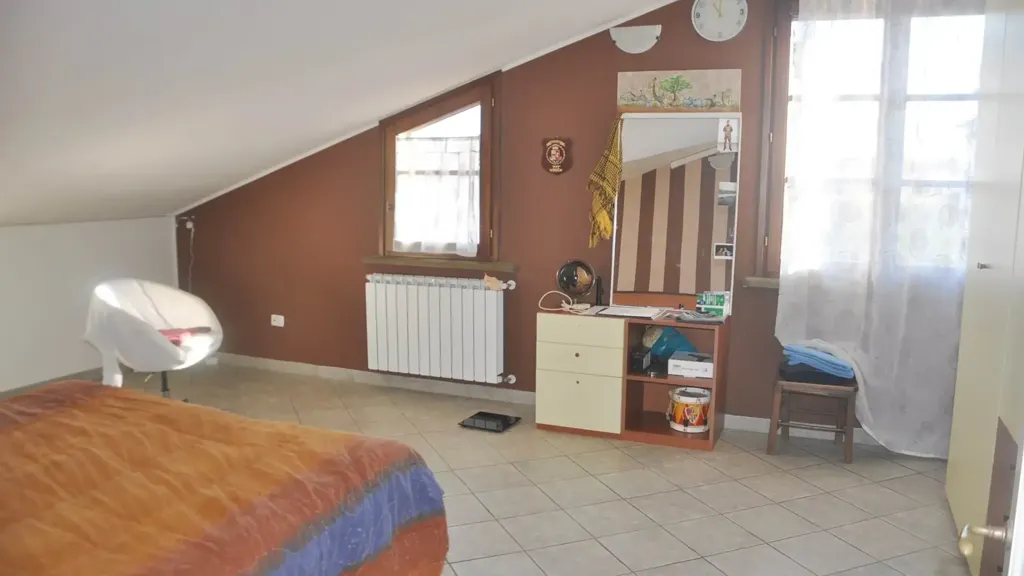 Maison 9 pièces à IT