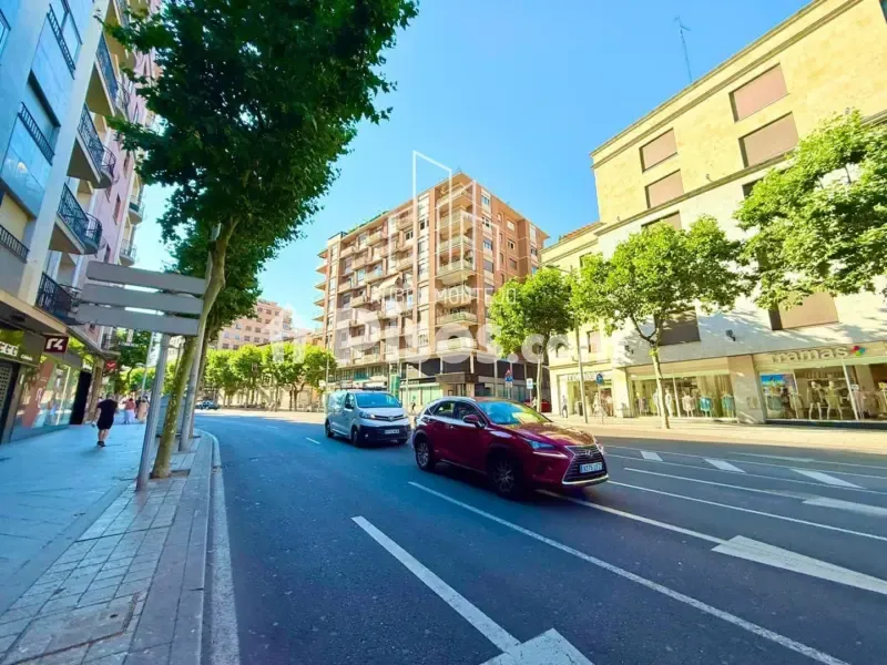 Välivaade - Student Flat with Balcony in Avenida de Mirat
