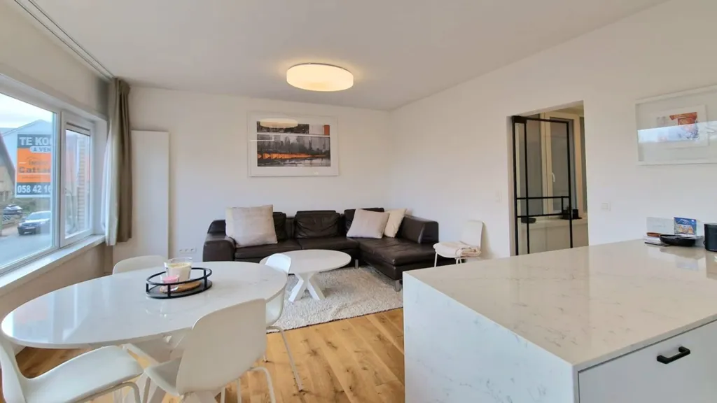 Köök - Renovated Apartment with Terrace in De Panne