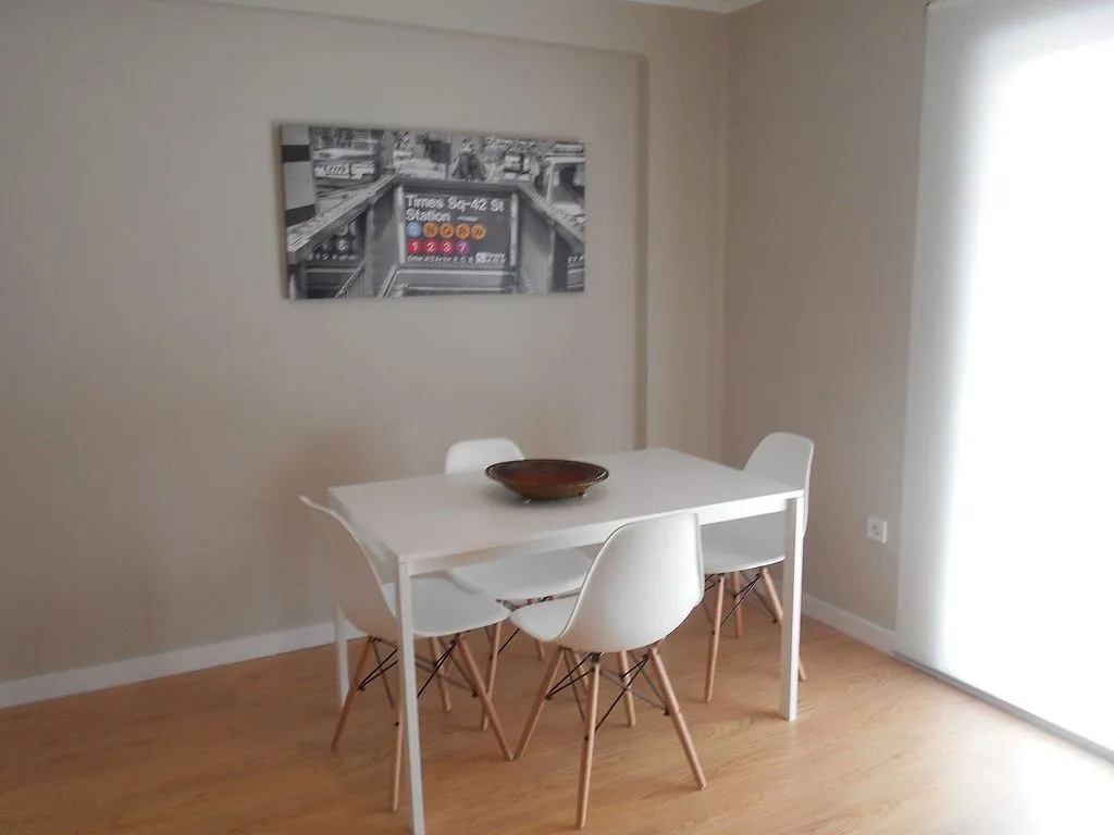 Sala da pranzo - Furnished Flat with Terrace in Blasco Ibáñez