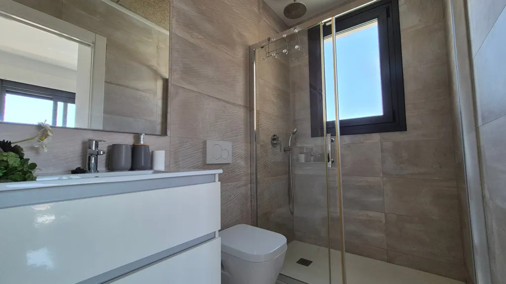 Vannitoad - Luxury Villa with Pool in Torrevieja