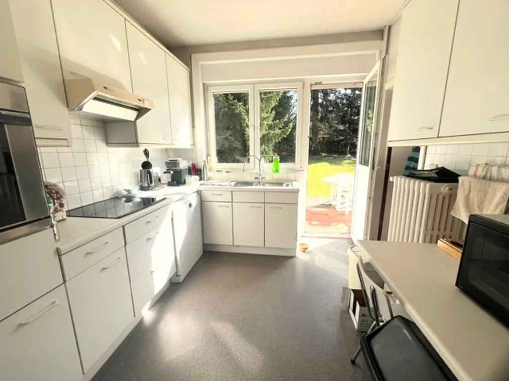 Köök - Villa with Garden and Terrace in Uccle