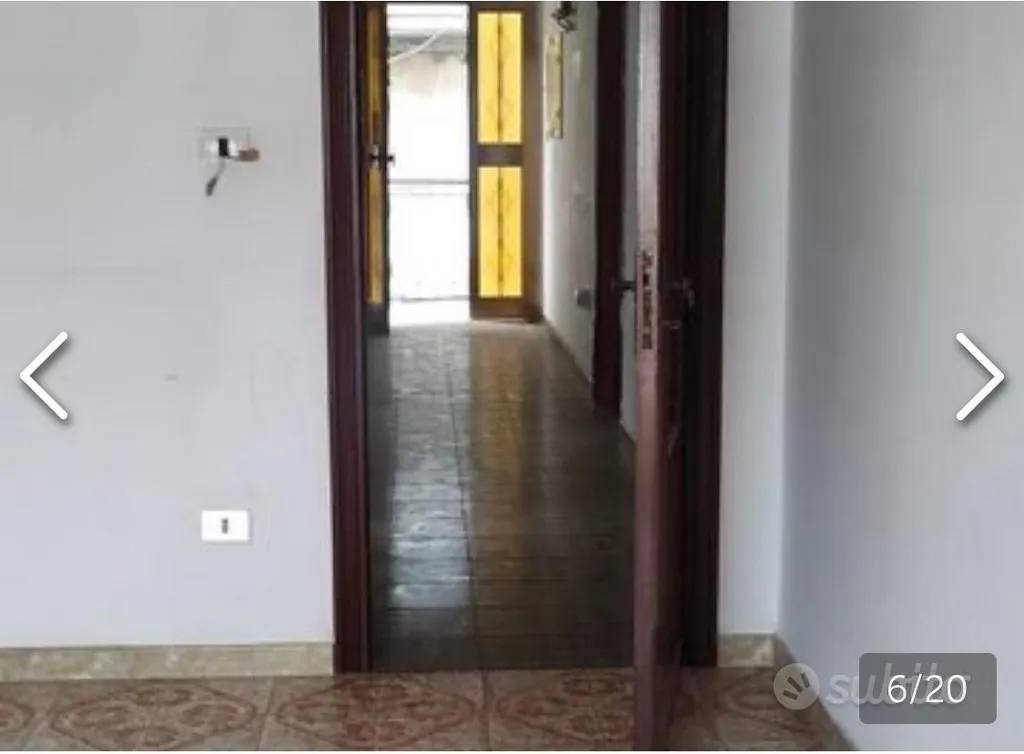 Flur - Two-Storey House with Balcony in City Centre