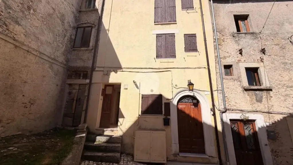 Extérieur - Independent House with Multiple Levels in Ovindoli