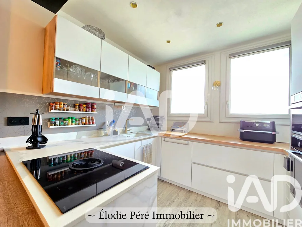 Cuisine - Duplex T4 Rénové avec Terrasse XL à Tarbes