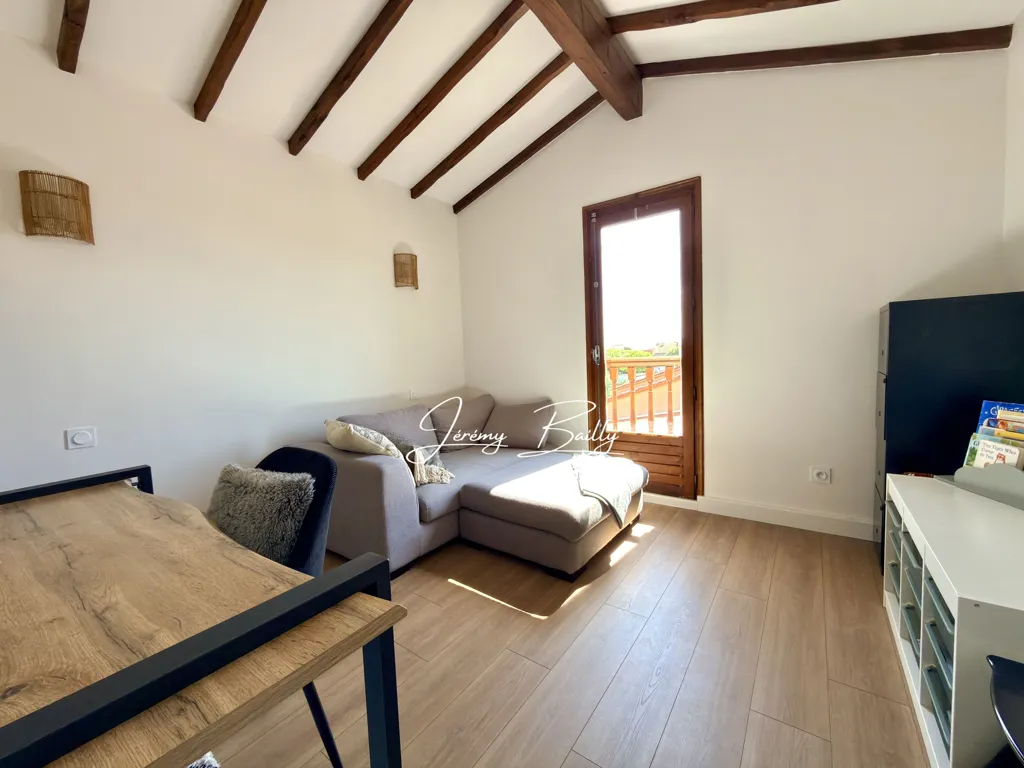 Elutuba - Renovated Character House with Pool in Saint-Estève