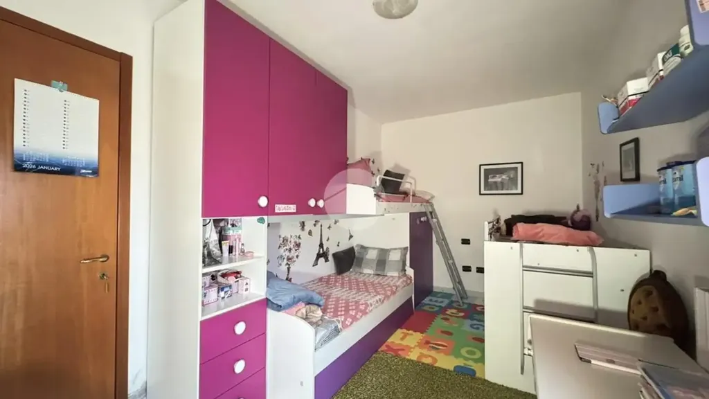 Appartement 3 pièces à IT