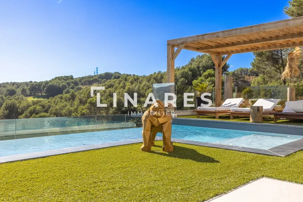 Bassein - Villa with Pool and Ascender in Marseille 11ème