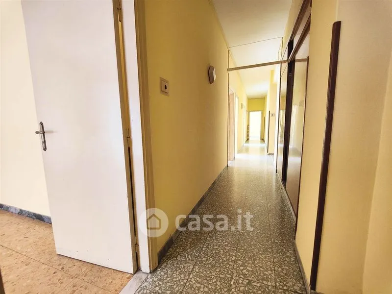 Esik - Apartment with Balcony in Avellino Centre