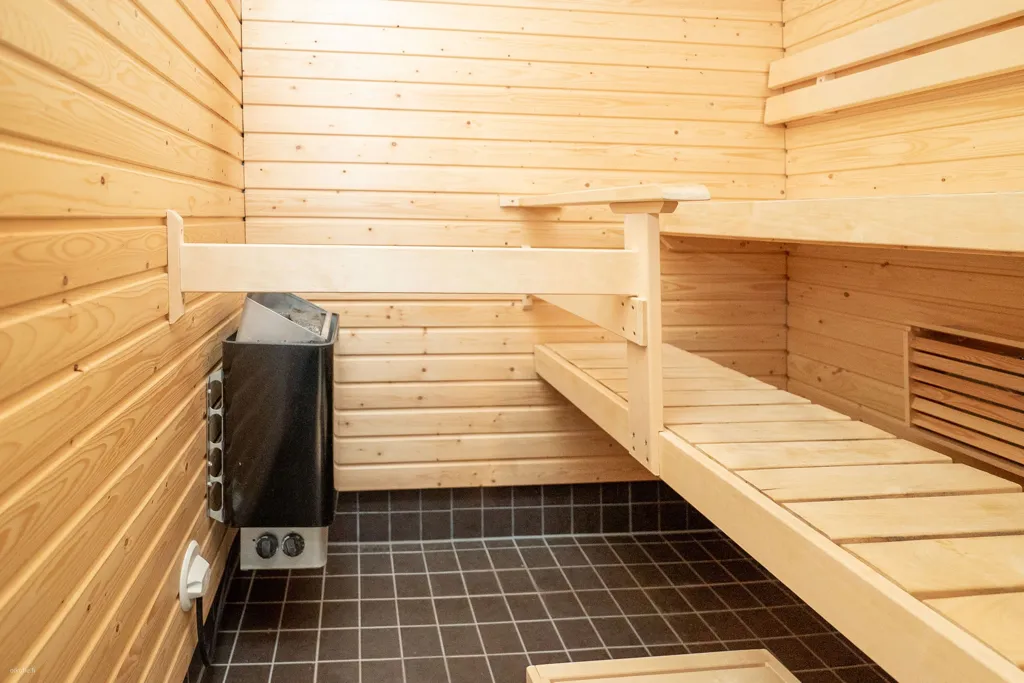 Rooms - Modern Studio with Balcony in Pori Centre