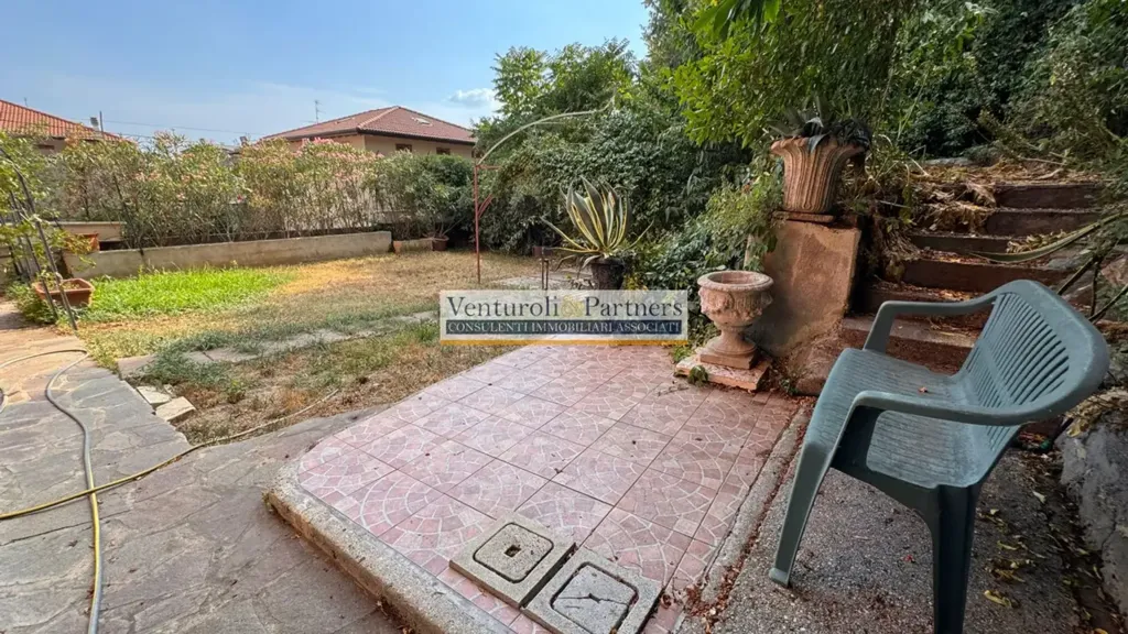 Jardin - Elegant Villa with Terraces in Brescia
