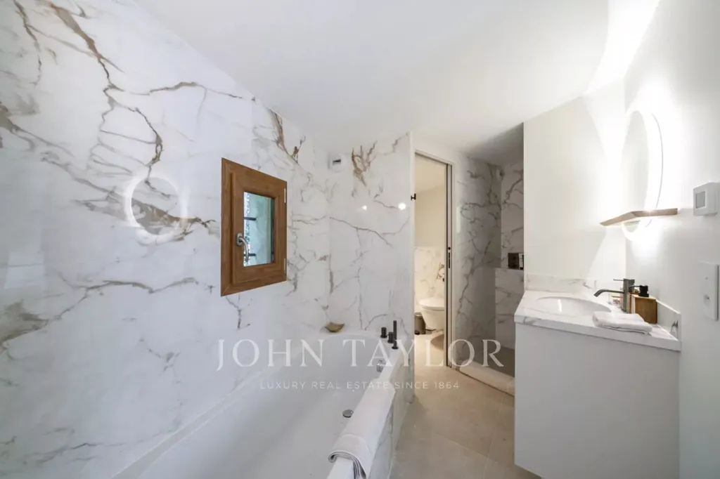 Vannitoad - Charm House with Pool in Cannes
