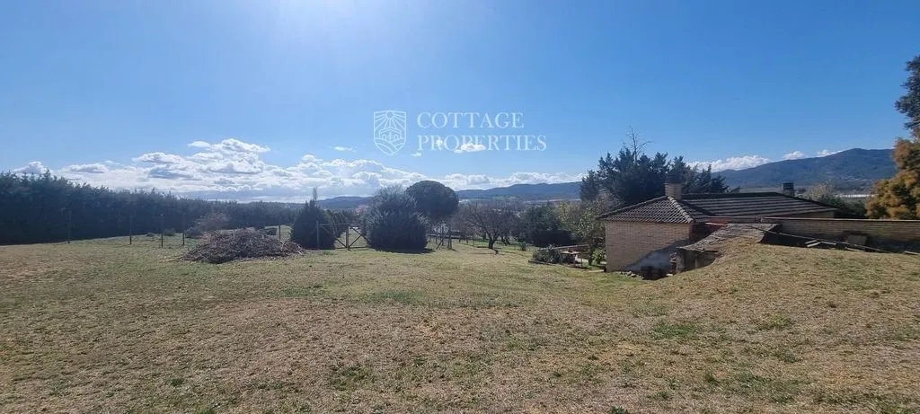 Aed - Luxury Villa with Lake View in Pla de l'Estany