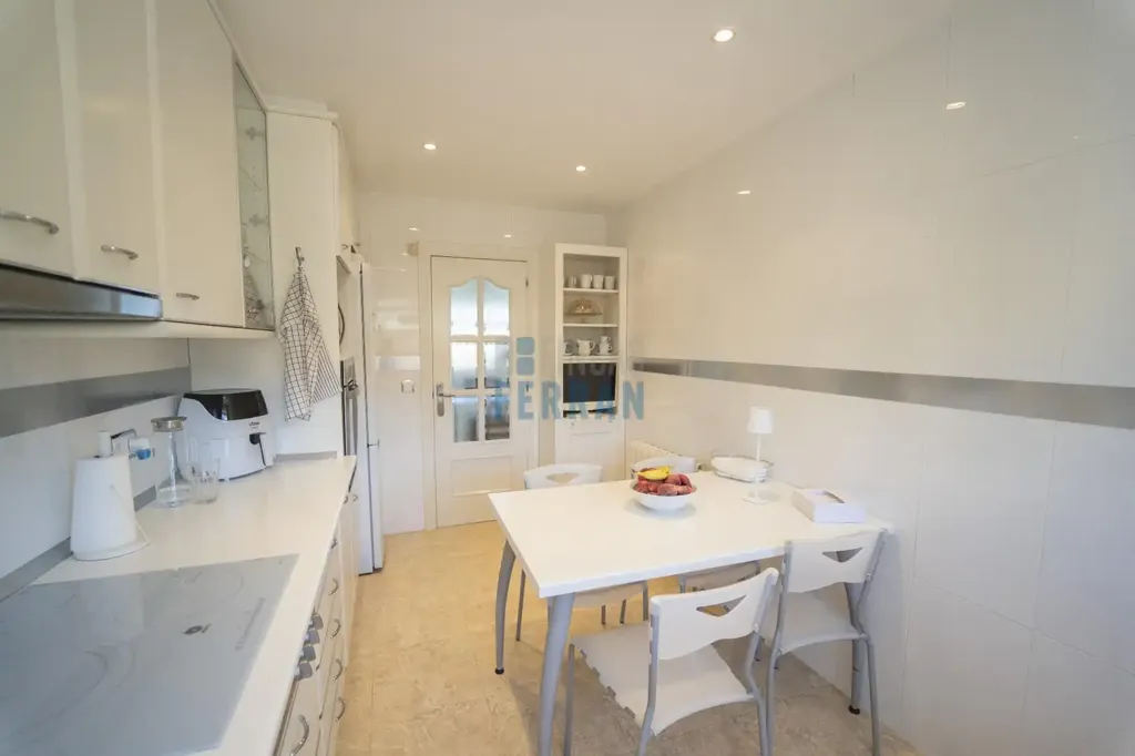 Cuisine - Chalet with Private Pool in Coma-ruga