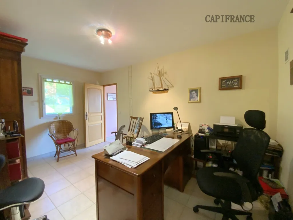 Studio - Villa with Pool and View in Oraison