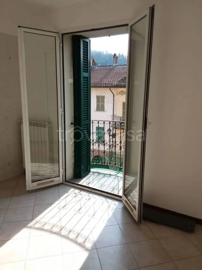 Stanze - 3-Bed Apartment with Balcony in Millesimo