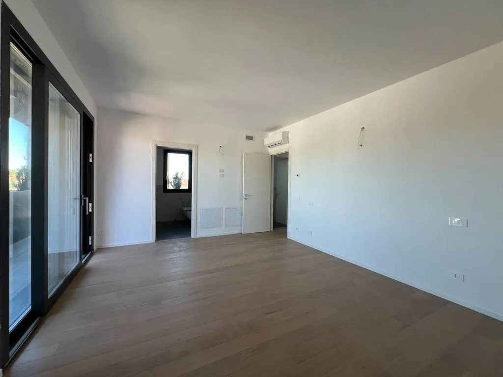 Rooms - Luxury Penthouse with Rooftop in Mestre, Venice