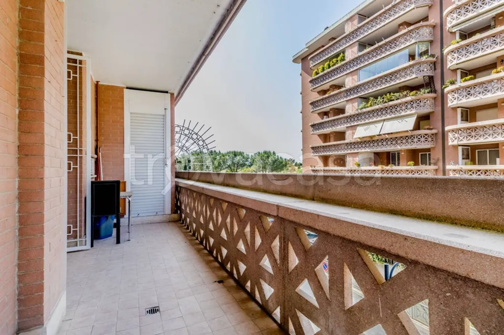 Balcone - Villa with Garden and Pool in San Giusto Canavese