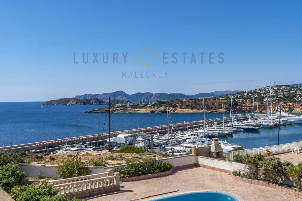 Bassein - Seafront Villa with Marina Views in Port Adriano