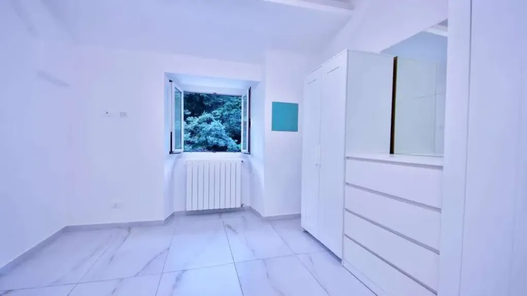 Toad - Rear-Facing Apartment with Sea Proximity in Genoa