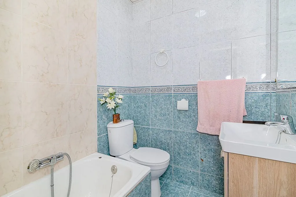 Vannitoad - Semi-detached House with Pool in Alfacar