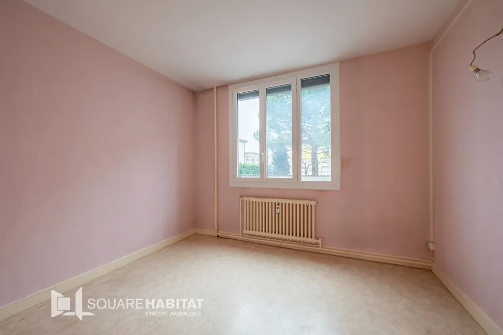 Rooms - 4-Piece Apartment with Balcony in Roussillon
