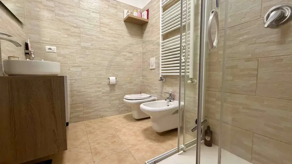 Vannitoad - Luxury Triplex with Terraces in Mariano Comense