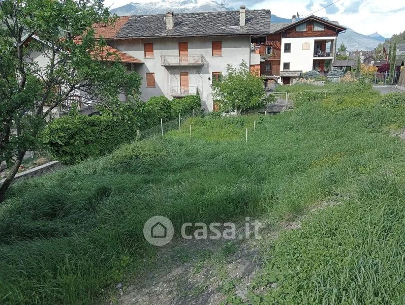Aed - Semi-Detached House with Garden in Gressan