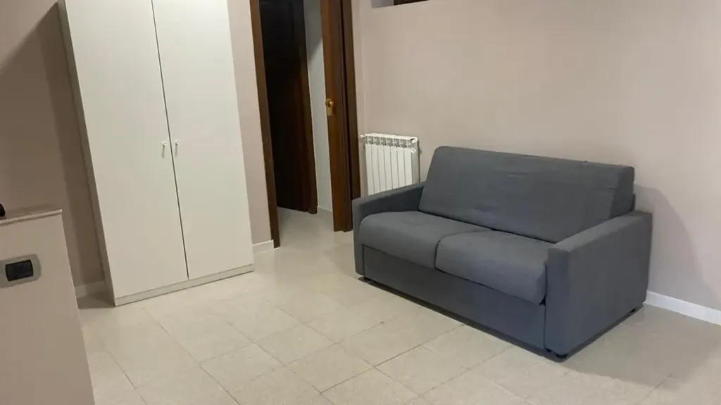 Elutuba - Monolocale with Open Plan in Gallarate