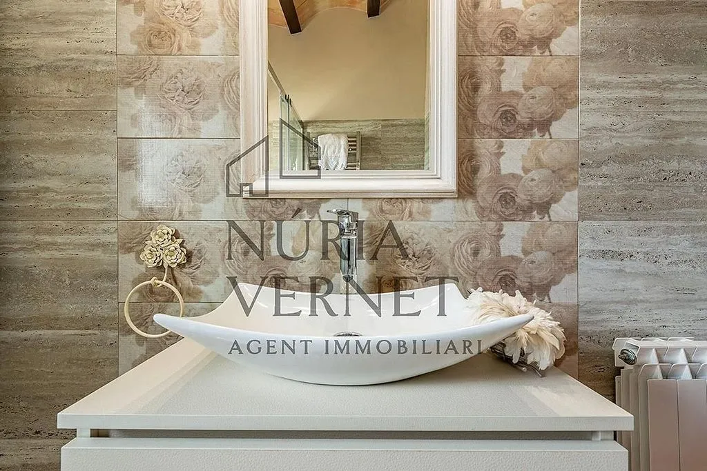Vannitoad - Chalet with Pool and Terrace in Botarell