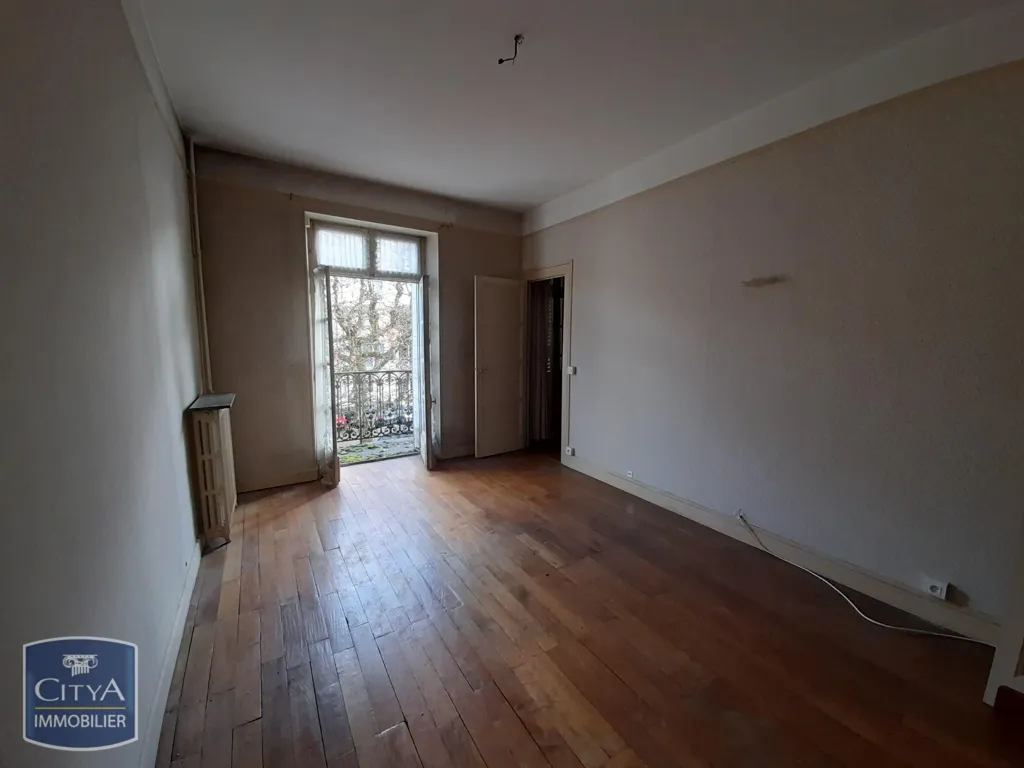 Toad - Spacious Apartment with Balcony in Le Creusot