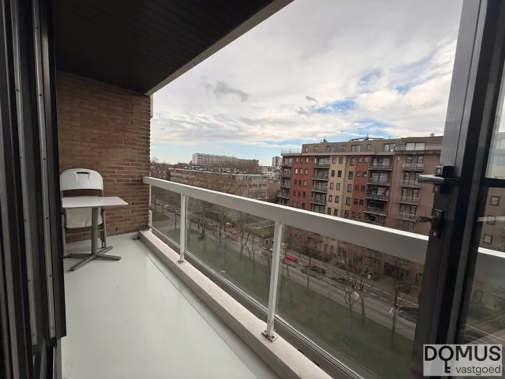 Rõdu - Apartment with Terrace in Evere