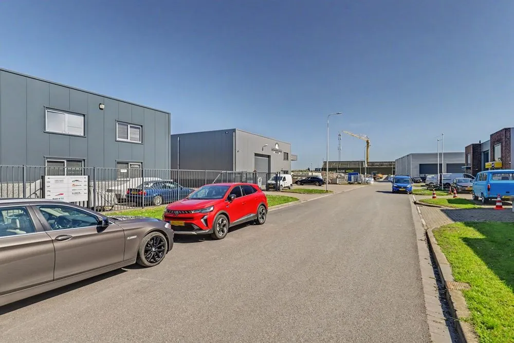 Välivaade - Commercial Unit with Secure Outdoor Space in Strijen